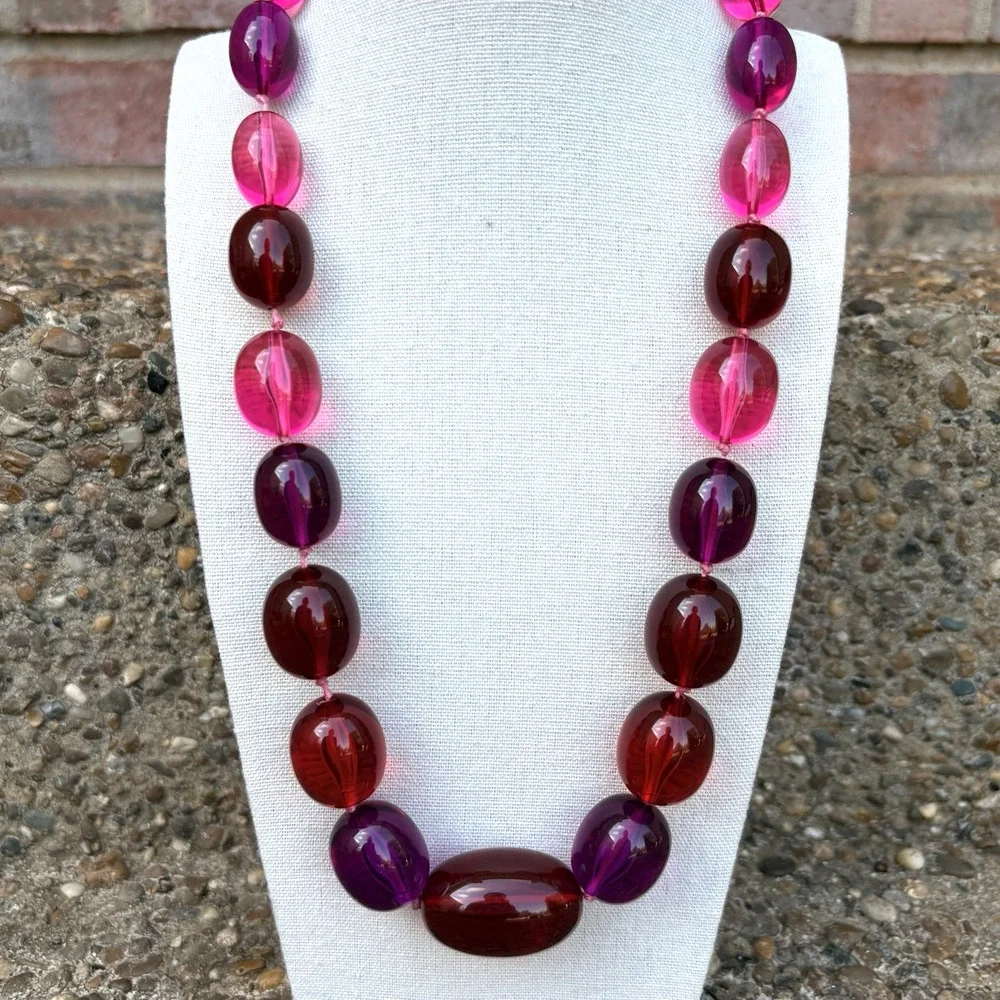 Vintage Joan Rivers‎ Pink Red Purple Acrylic Lucite Beaded Knotted Necklace 24